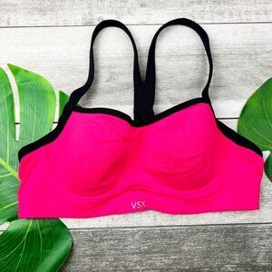 Victoria’s Secret lined underwire sports bra